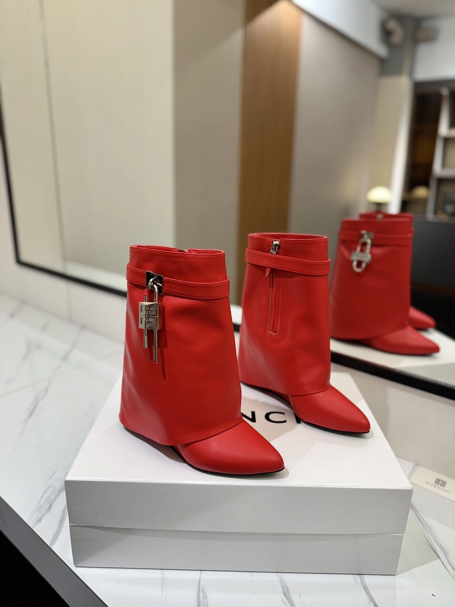 COCO-- 6iv593hy BE603KE0YP-600 Calfskin Heel height：8.5CM item:D-X555L1162
